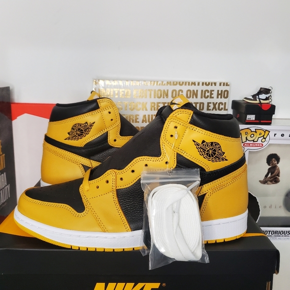 Jordan 1 High Pollen - Picture 1 of 3